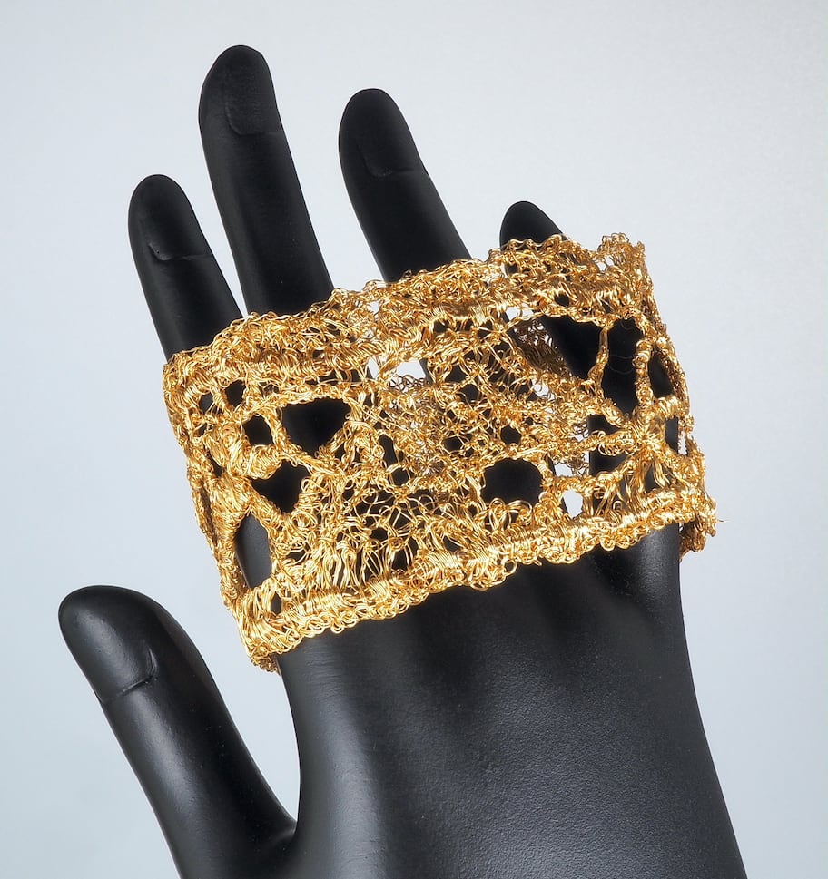 TurchesiaJewels's tweet photo. altro per voi , spero vi piacciano, sono tutti fatti a mano con diverse tecniche: uncinetto, bastoncino portante, 
sono fili di rame placcatoi in oro, argento oppure oro rosa https://t.co/Z3fgX1Zb9q