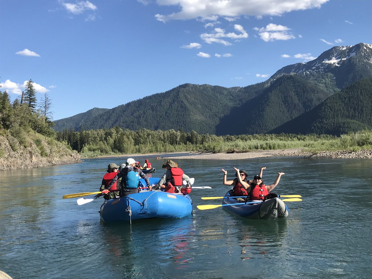 FLBSUM's tweet photo. Hey College Students: Still deciding how you want to spend your 2023 summer? Now’s the time to join us at @FLBSUM for a few life-changing weeks of science and adventure on the shores of Flathead Lake!

More info: https://t.co/yUMB4uuZRQ

@umontana https://t.co/dJfv4T7Z6F