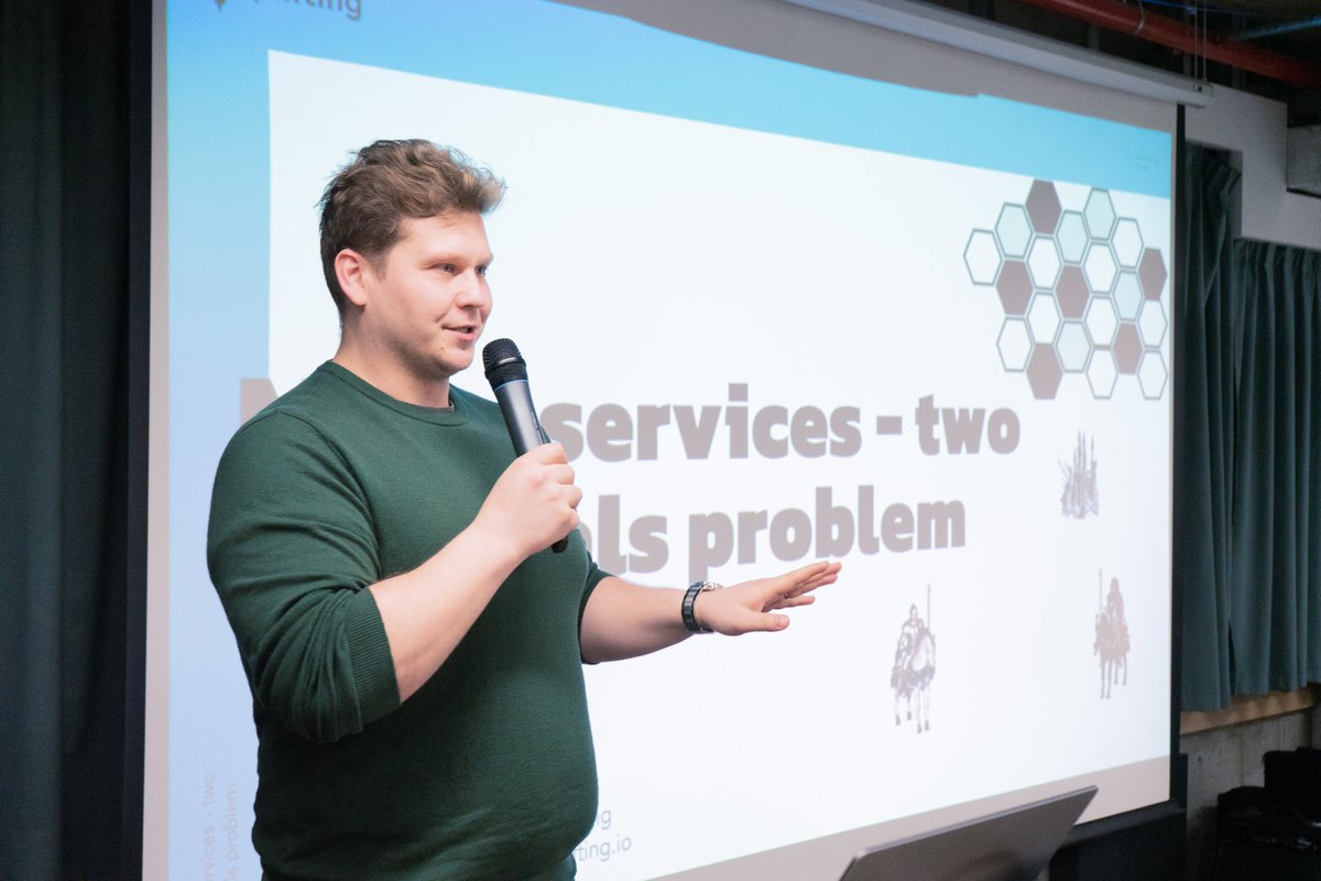 applifting_cz's tweet photo. První letošní #CrewTalk je za námi a stál za to! Nikolai Barbariiskii z #Applifting Enterprise, Vít Herain z @investowncz a Roman Schejbal z @shed_labs, se podělili o své postřehy k nejnovějším výzvám v BE architektuře. Mrkni na fotky a příště nezapomeň dorazit. https://t.co/qKoMR0Cq4D