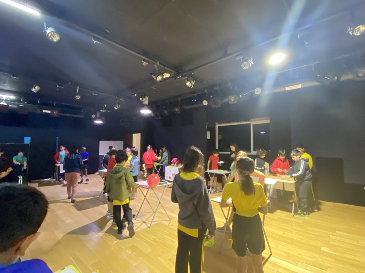 Students of Yr 5 and 6 shared their projects and presentations on ‘Science is Magic that Works’! A real buzz in our learning spaces, ignited by the voices of students excited to present to parents, students and teachers. Well done <a href="/Year5_TBS/">Year5_TBS_Delhi</a> <a href="/Year6_TBS/">Year6_tbsdelhi</a> <a href="/TBS_Delhi/">TBS Delhi</a>