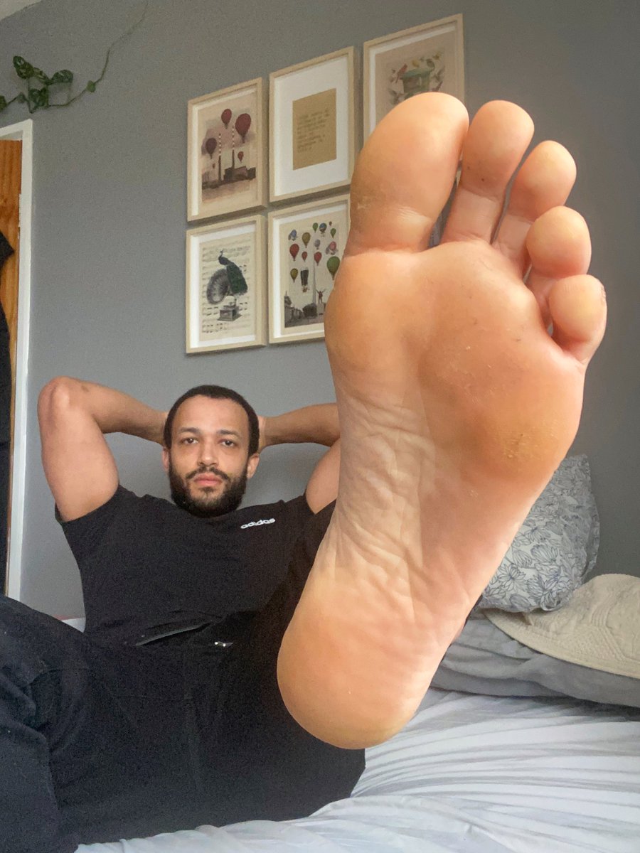 submit_will's tweet photo. Want my attention ?  Send.

#cashmaster #findom #alphamale #malefootfetish  #finsub #cashcow @RT4Masters2 @BlackAlphasRT @BlackAlphasRT https://t.co/7k1YAtRew4