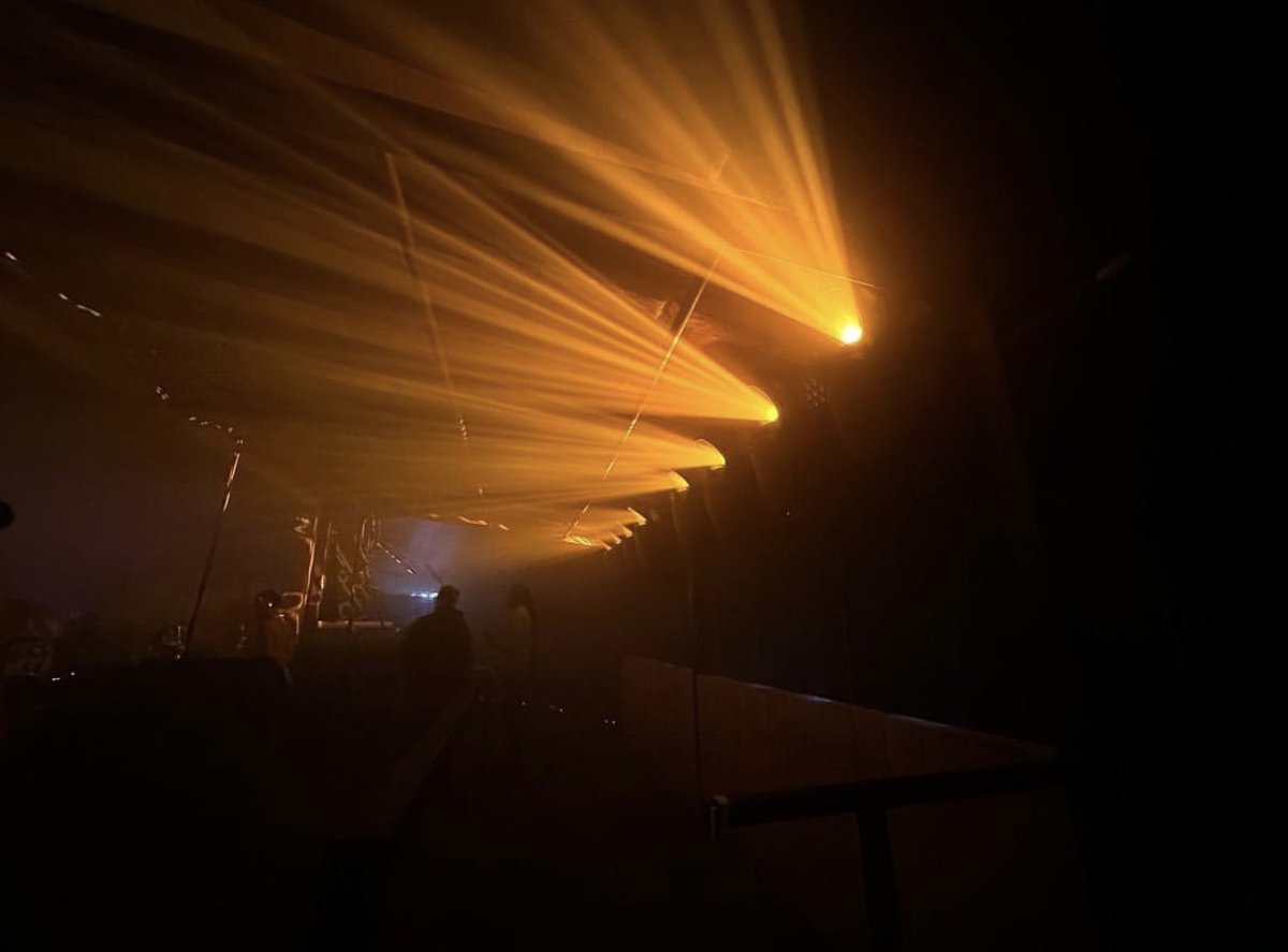 Robelighting's tweet photo. Lighting up Thuishaven in Amsterdam with Maikel Sakkers & a rig of @Robelighting #SilverScan luminaires supplied by ESWA Licht & Geluid. (πΈ Adjay Parwat)
#robelighting #robeintherig #robeinnovation #lightingdesign #concertlighting https://t.co/4NDoi5YkXb