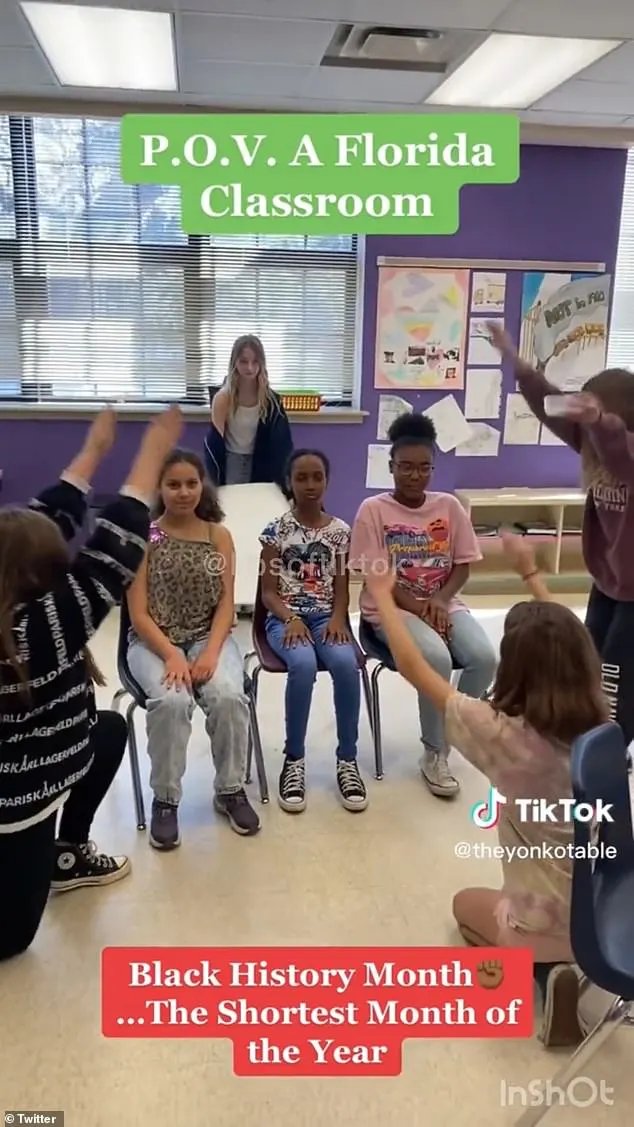 ir4bbcwo's tweet photo. Oh yassss! Teach them from young age
#BNWO #getemyoung https://t.co/8GVVR2S9ch