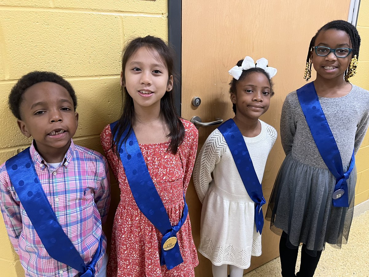 whitener2nd's tweet photo. More pictures from this morning and our Gallery of Heroes presentations! We are growing great readers and writers! @CatawbaTrail https://t.co/IzAScGTeNW
