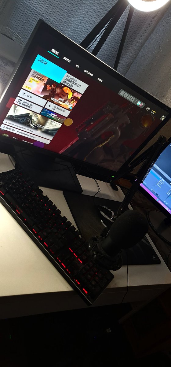 Vamo a juga 🥸🥸
twitch.tv/kerman_m4