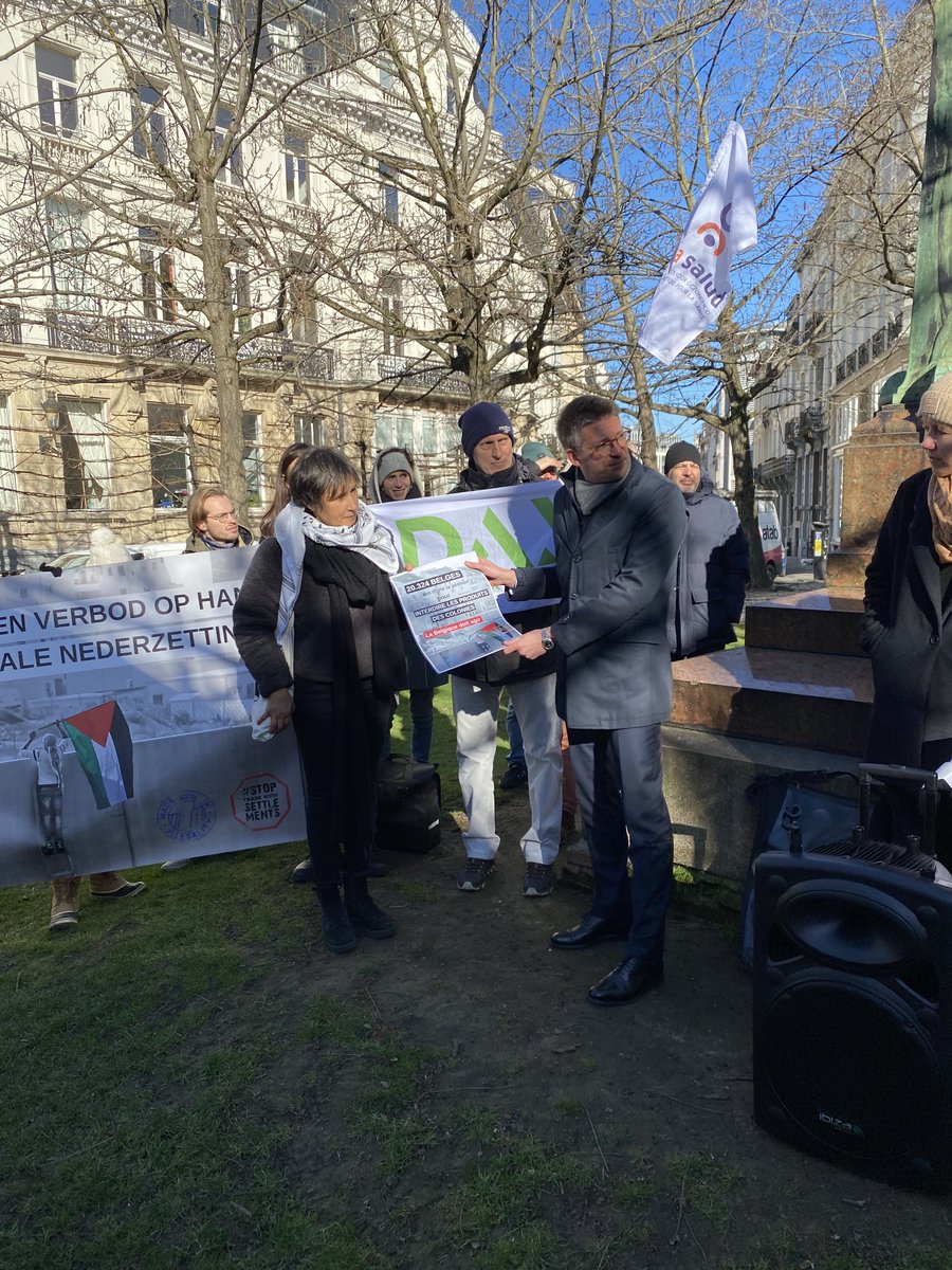 PYDermagne's tweet photo. Renforcer les contrôles des produits des territoires occupés. Poursuivre la pression sur le gouvernement israélien. Soutenir la reconnaissance de l'État palestinien. Inlassablement.

À la rencontre de la société civile belge, face à la détérioration de la situation en #Palestine https://t.co/RhxebFVqph