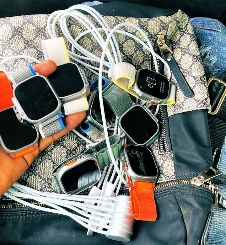 bashhassan25's tweet image. Apple WATCH ⌚️ ULTRA available. NEW No boxes 7500gh
Send a Dm/WhatsApp/Call 📞 : 0548203568
#apple #explore #techaddict #iphone #ios #ultra #macbook #m2 #applewatch
#reels #reelsinstagram #explore #tech #airpods #airpods3 #airpodspro #iphone14