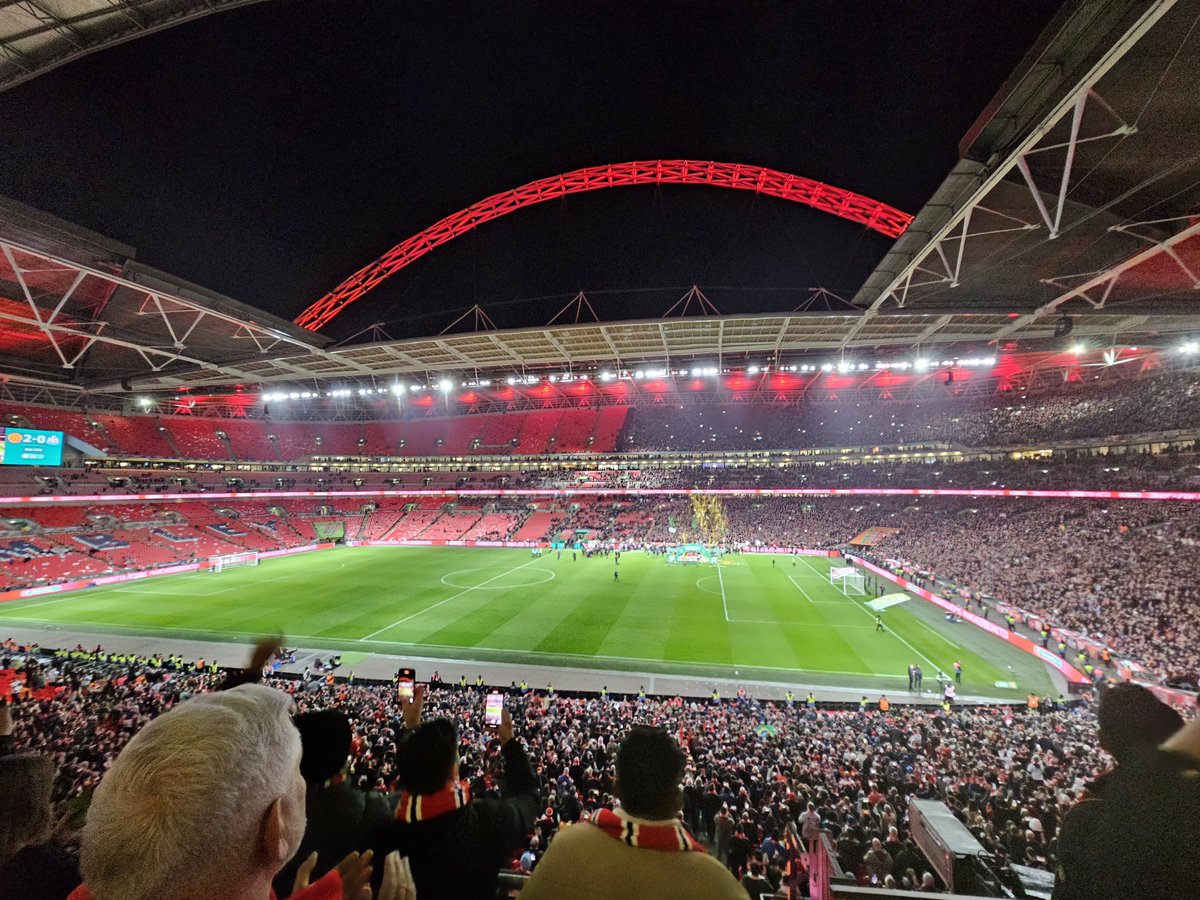 pooball's tweet image. MoST oF YOu lEFt bEFoRe tHe PreSEntATiON!