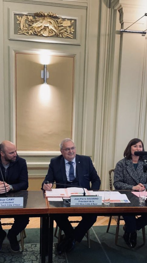 🖌️ Aujourd’hui, en présence de <a href="/MagaliAltounian/">Magali Altounian</a>, la <a href="/CCIcotedazur/">CCI Nice Côte d'Azur</a>, 
l’ <a href="/UPE_06/">UPE_06</a> , la <a href="/FrenchTechCdA/">French Tech Côte d'Azur Région Sud</a>,  les Chambres de commerce de Cuneo, Imperia et San Remo et la Chambre de Commerce Italienne de Nice se réunissent pour signer la charte d’engagement citoyen des entreprises.