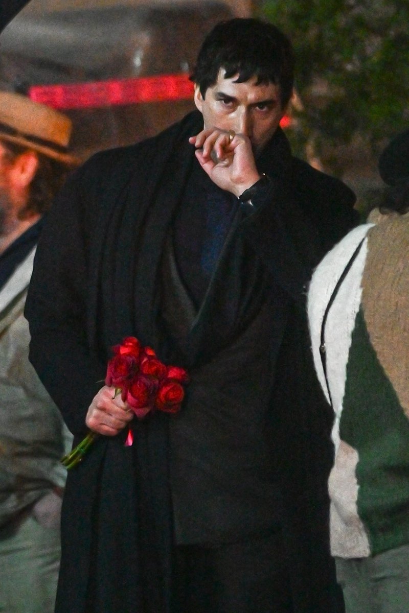 adamdriververse's tweet photo. Adam Driver on the set of Francis Ford Coppola’s Megalopolis filming in Atlanta, Georgia, 02/25 https://t.co/bOCzo9twFu