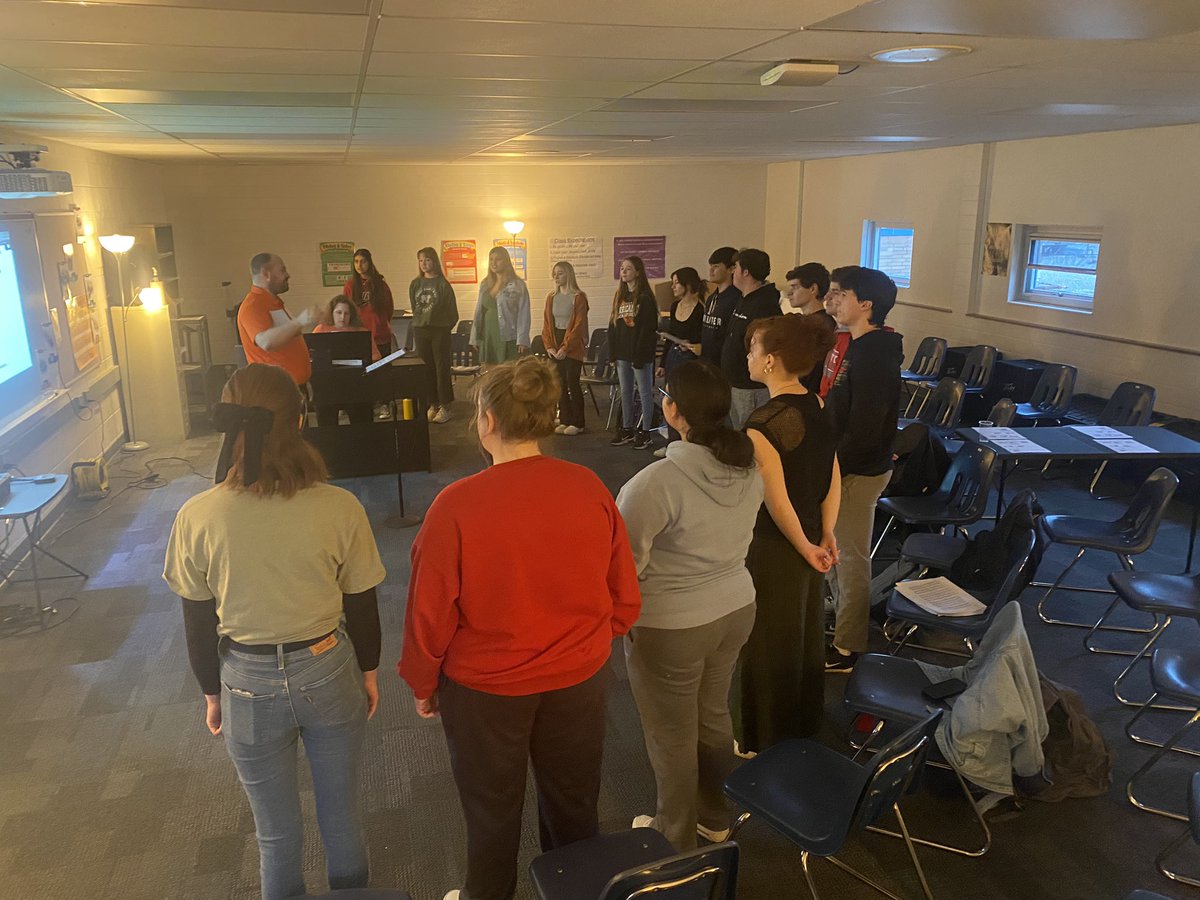 Great way to start the week listening to <a href="/WCSChoir/">WCS Choirs</a> prepare for their concert this evening! 🎶 <a href="/WHSCane/">Wilmington HS</a>