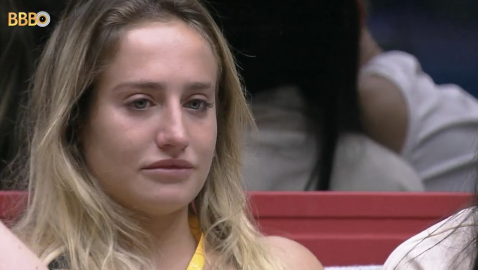 Dantinhas's tweet photo. Bruna está com medo de ser expulsa, Amanda disse que já falou várias vezes que foi sem intenção. #BBB23 https://t.co/GqkcC9jMJ0