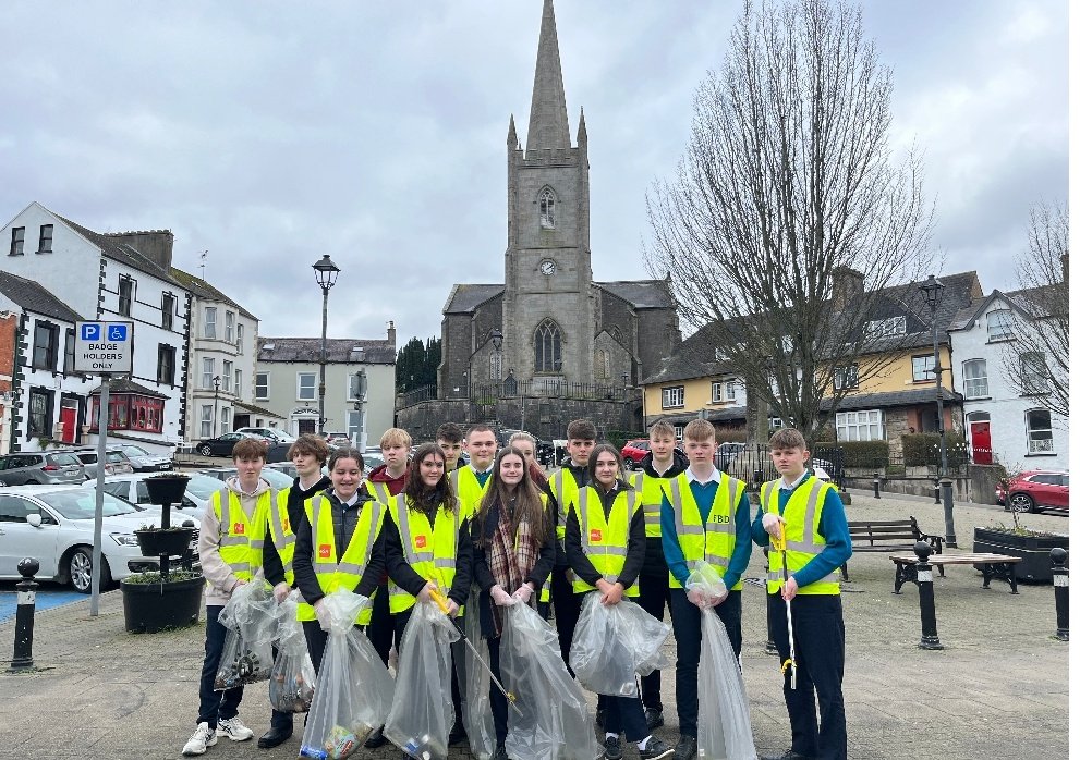 To mark ethos week, students are taking part in looking after our local community. <a href="/CavMonETB/">Cavan and Monaghan Education and Training Board</a>