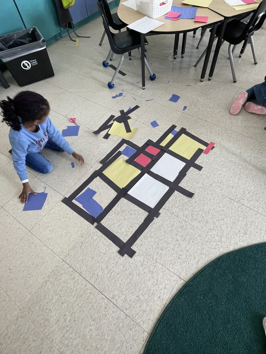 TdKinders's tweet photo. Making connections to the artist Piet Mondrian by exploring shapes, lines and colours to create a loose parts composition. ❤️🟥🟨🟦◻️◾️#ocsbArts #ocsbsteam #artandmath @TDMcGeeOCSB #ocsbDL https://t.co/I27LWdwfG0