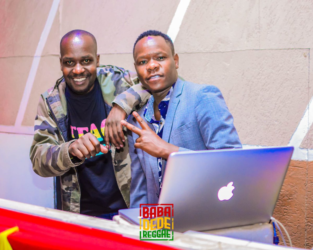 McTeargas's tweet photo. Mambo ya jana @_flavours_lounge_and_grill_ Nakuru #SundayReggae 🔥🔥🚦thank you for having us 🙏 https://t.co/5YlRY4ZI57
