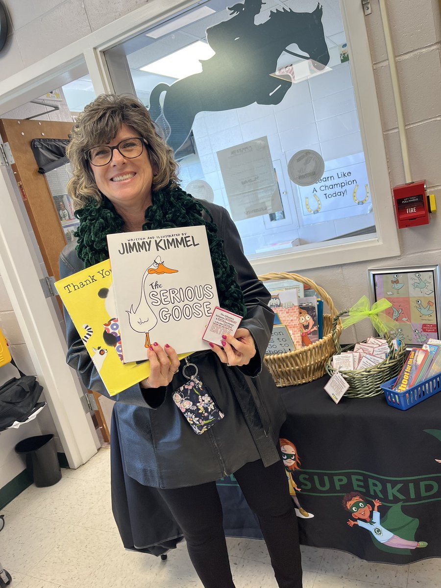 Special thanks to <a href="/Layna_Winter/">Layna Winter</a> for visiting today to share a love of reading with our <a href="/CatenaColts/">@Catenacolts</a> kindergarteners. #readacrossamerica #22teamcatena23 💚🙏🏻📚<a href="/JJCMissComforte/">Brittany Comforte</a> <a href="/MsScarnati/">Suzanne Scarnati</a> <a href="/ScovillSmarties/">Nicole Scovill</a> <a href="/fts_jfern/">Jen Fern</a>