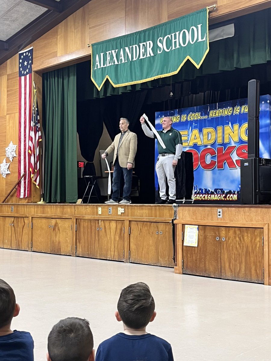 What a fun morning at the reading rocks assembly! 📚🪄 <a href="/WeAreHTSD/">WeAreHTSD</a> <a href="/HTSD_Alexander/">Alexander Elementary School</a>