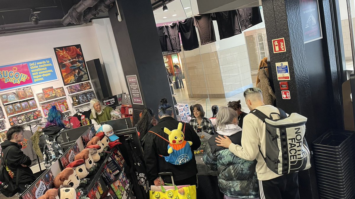 hmvNewcastle's tweet photo. 🏳️‍🌈 After the delightful success of their first time here, the wonderful @Tyneandqueerr will be joining us again next month! From 12pm on March 15th you can come, socialise, get involved support the community 🏳️‍🌈
@EldonSqNCL @hmvtweets #hmvLiveAndLocal https://t.co/wPaOVK98QM