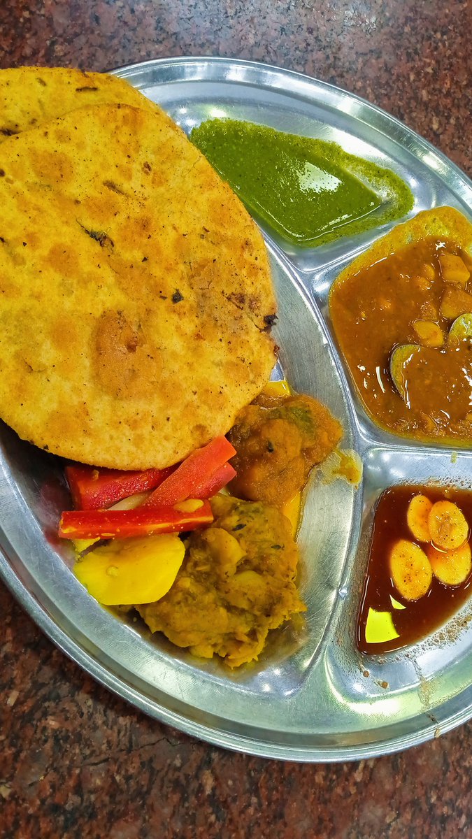 Anyone.. parantha..
#paranthywaligali
#delhifood