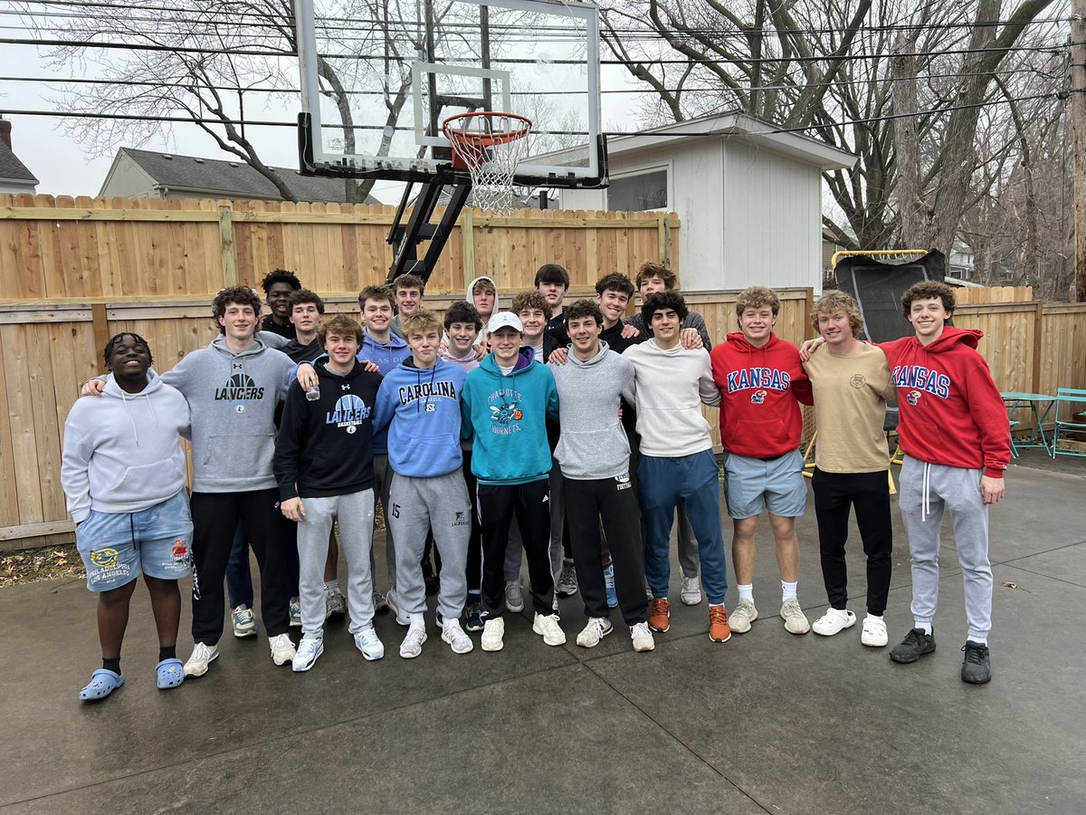 LancerBoysBBall's tweet photo. Last night we had our annual Team Dinner before Sub-State week!  It’s always great to come together and have some fun before this important week with our Lancer Family! https://t.co/o7YC8Kma7v