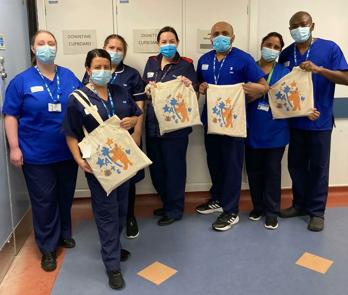 CHFTNHS's tweet photo. "Thank you, it was such a great experience for us both." Fab feedback on the day we launched our Care Bags for those who might find waiting in A&E a challenge. Read more here.
https://t.co/SN3KU8SWl6 https://t.co/qVfQj2eXJo
