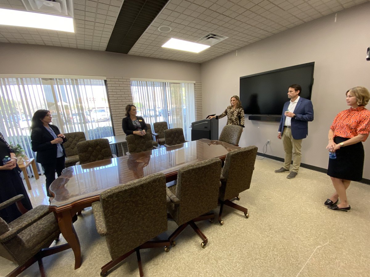 RepGarretGraves's tweet photo. ICYMI - We toured @FranUbr's Flagship Building.

When folks are sick, injured or having a health emergency, they need access to healthcare professionals. We are seeing a national shortage of healthcare professionals that translates into delayed access to care. (1/2) https://t.co/OerBtCf7pL