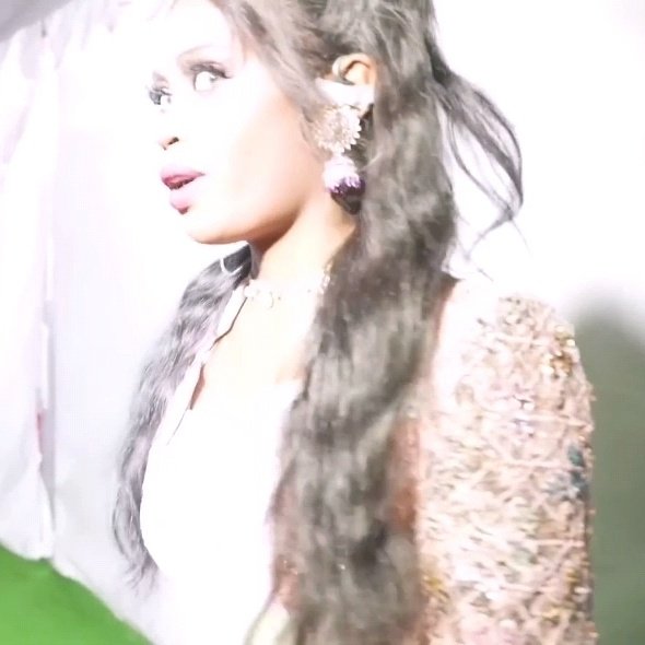 out8luck's tweet photo. Luminas when blackswan comebacks:
#blackswan #lumina #fuckdr https://t.co/JOb9vhEmQ0