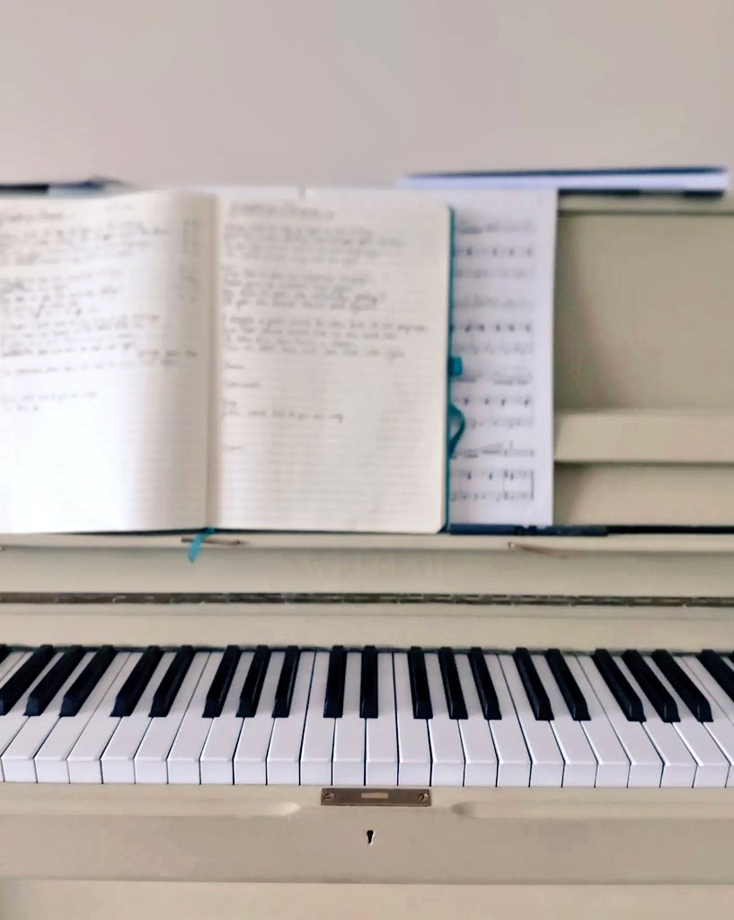 Writing writing writing.... ✍️ ✨️ 🎶 

#composer #music #songwriter