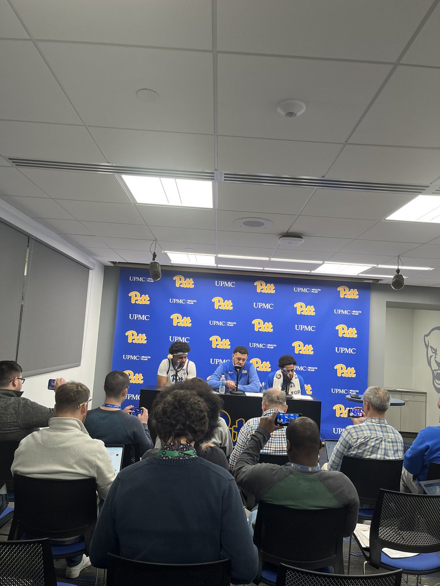 GemsHoops's tweet photo. Takeaways from the trip to Pittsburgh.

La Roche, PS-Altoona, Case Western &amp; Carnegie-Mellon are 4 very solid teams and a number of HS players that think they are too good for D3 basketball would quickly realize that they wouldn’t start or play a lot as a freshman.

(Cont) 1/2 https://t.co/fisDYVn95G