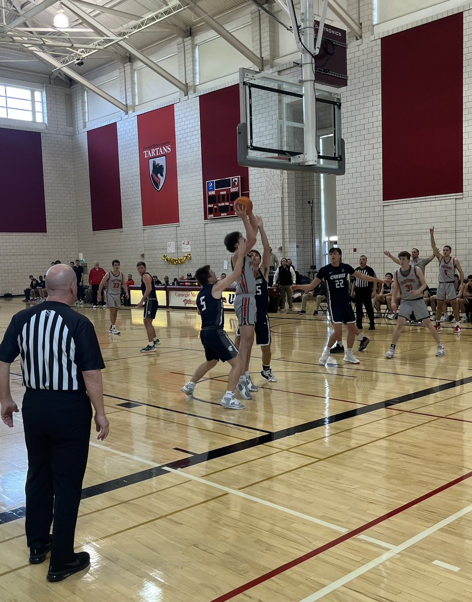 GemsHoops's tweet photo. Takeaways from the trip to Pittsburgh.

La Roche, PS-Altoona, Case Western &amp; Carnegie-Mellon are 4 very solid teams and a number of HS players that think they are too good for D3 basketball would quickly realize that they wouldn’t start or play a lot as a freshman.

(Cont) 1/2 https://t.co/fisDYVn95G