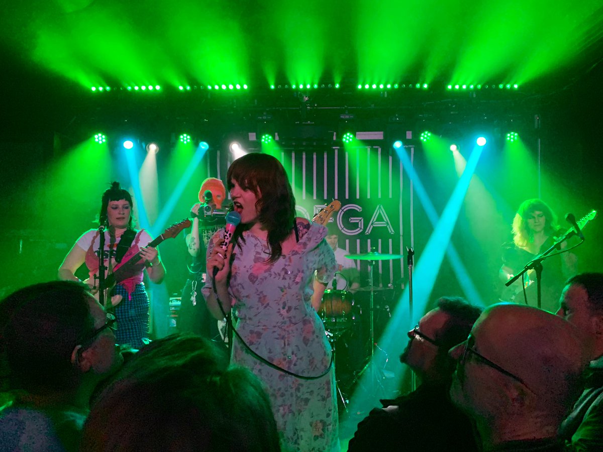 CranleyTowers's tweet photo. Moshing Sunday night into oblivion, @panicshack totally rocked @bodeganotts ! 🤘🎸 https://t.co/hoUtr1EcS9