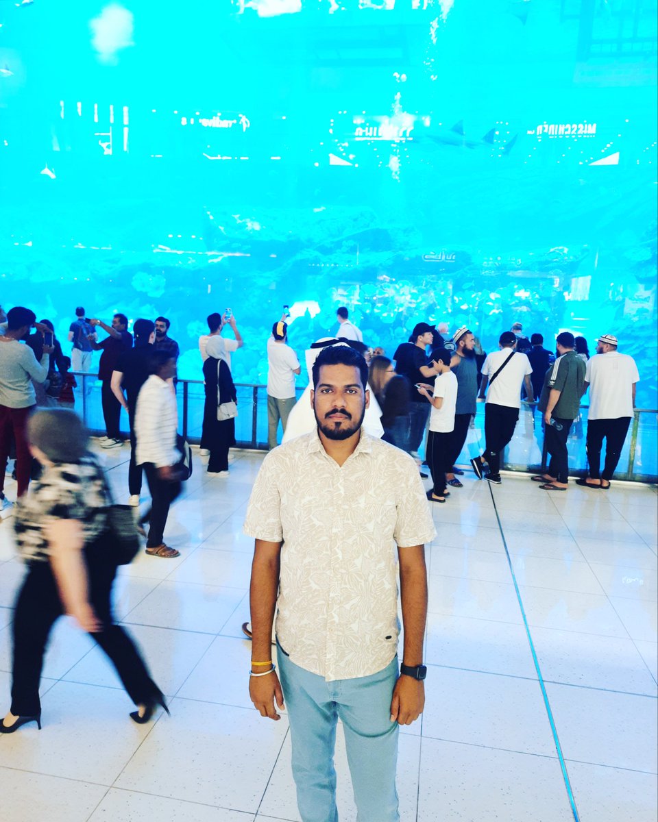 cmrohitsharma's tweet photo. #dubaiaquarium https://t.co/WB1U1kT8JW