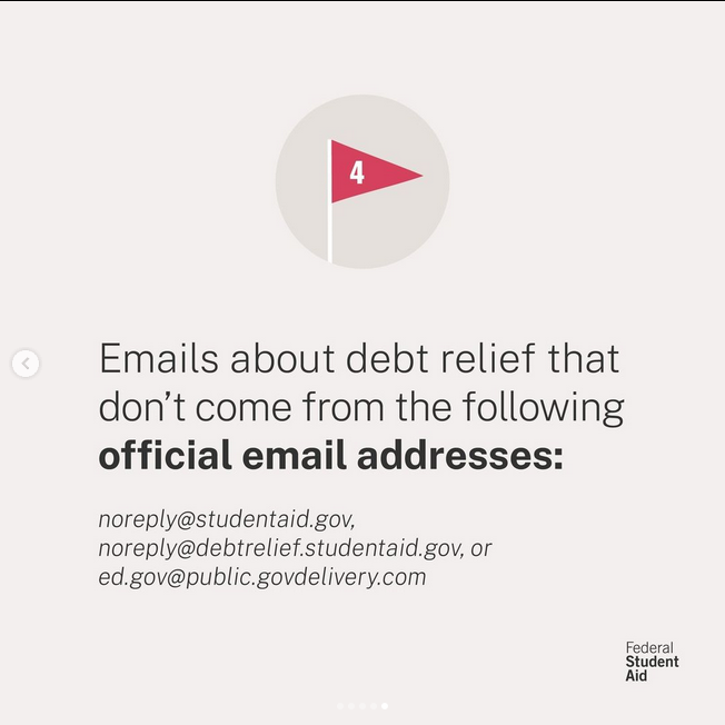 LoyolaFinAid's tweet photo. Ramblers make sure you know what 🚩🚩 to watch out for! Click here to learn more https://t.co/B9xfWOGSE6 https://t.co/366xp1UFwJ