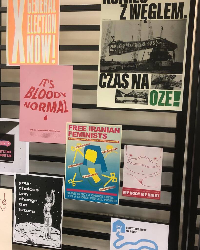 GMDLCC's tweet photo. 2nd Year BA GMD Advocate! Project posters, zines & badges now on display in @lcclondon Library. Big thanks to LCC Zine Collection & library staff for the inspiration @ual.amazines @uallibraries #zines #designactivism #socialpurpose https://t.co/E3fZbr4xM1