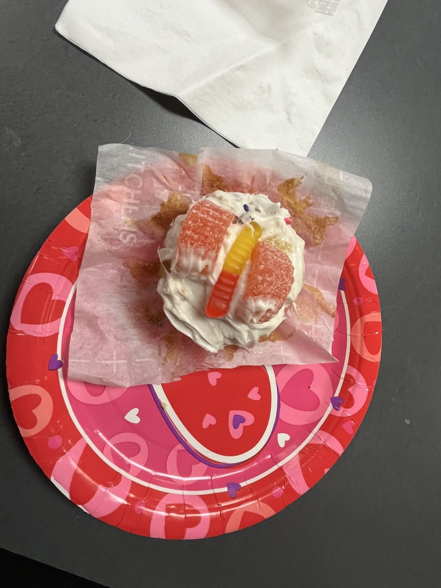 MBaker1517's tweet photo. @tracieparnell @n2yllc We also make the recipe every Friday. The kids ask on Monday, “What are we making on Friday?” They are always excited. https://t.co/THOsZAxfRy