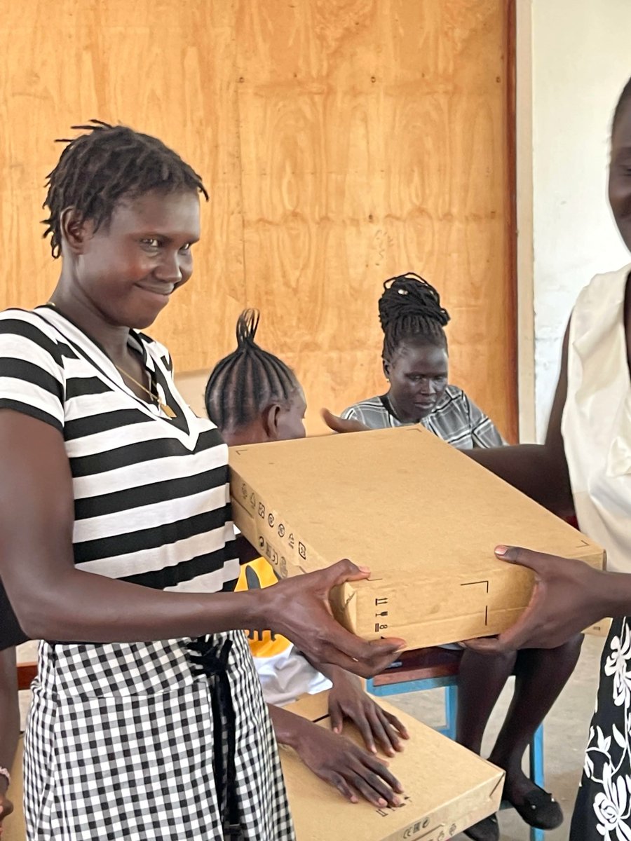 MercyBeyond's tweet photo. A group of South Sudanese Scholars studying healthcare at university in Uganda could not contain their excitement when they each received a laptop to help with their studies. Thank you MBB donors! #BeMercy https://t.co/pmh5B69WVP