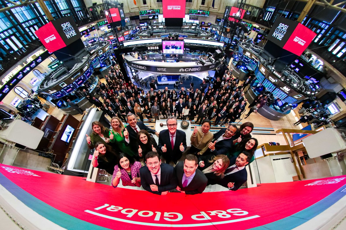 We celebrated One Essential Year as a combined company this morning at the <a href="/NYSE/">NYSE 🏛</a>. CEO Doug Peterson rang The Opening Bell and was joined by people from across S&amp;P Global in recognition of this milestone. #OneEssentialYear #spglobalproud #NYSE
