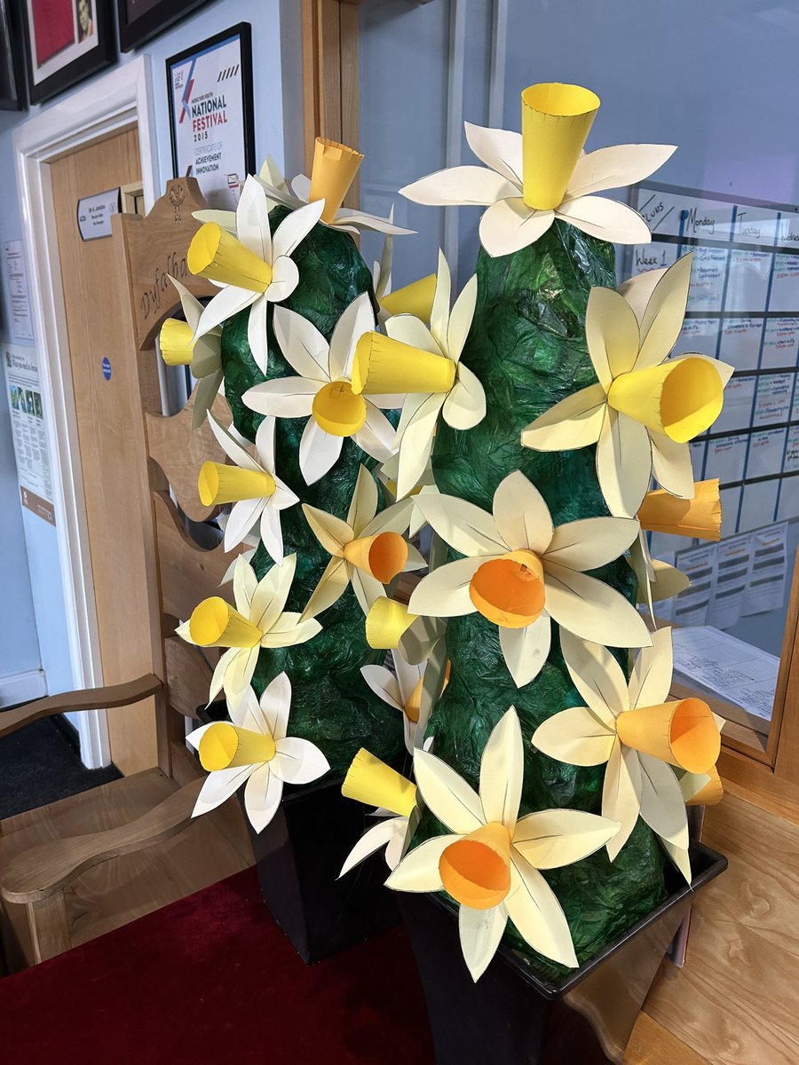 CaerleonComp's tweet photo. Great work in the yr8 “Craft for Well-being” club today with #mrmeredith.  The daffodil towers are ready for @CaerleonComp #Eisteddfod on Wednesday #maximisingpotential https://t.co/qigIawfacp