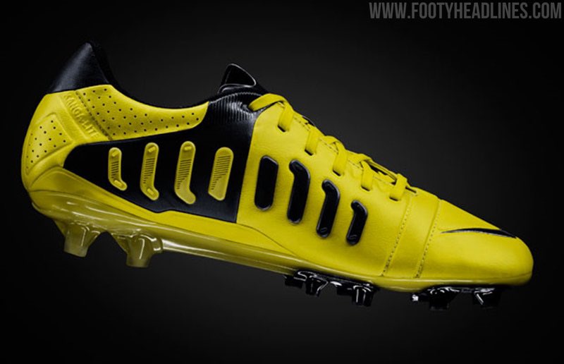 💥 New Remake Coming Soon 💥

Nike CTR Maestri III
Yellow Only 

#Nike #NikeFootball