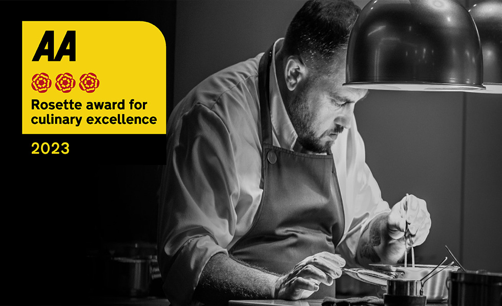 Time to celebrate! <a href="/homeatpenarth/">James Sommerin</a> by James Sommerin has just been awarded 3 #AARosettes, congratulations @Jsommerin <a href="/LSommerin/">Louise sommerin</a>! #AAawards #AARatedTrips ratedtrips.com/establishments… <a href="/visitwales/">Visit Wales 🏴󠁧󠁢󠁷󠁬󠁳󠁿</a> #Wales <a href="/rakporcelaineu/">RAK Porcelain Europe</a>