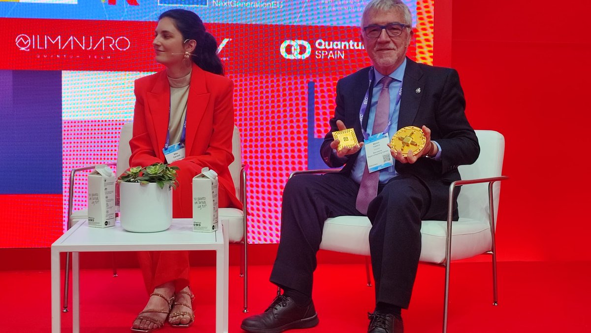 BSC_CNS's tweet photo. ⚛️ Durante el anuncio en el #MWC2023 se ha mostrado uno de los #chipscuánticos con los que se construirá el computador

@QuantumSpain_ES 
@SEDIAgob @_minecogob 
@carmeartigas @NadiaCalvino https://t.co/lDFJNlxa9J