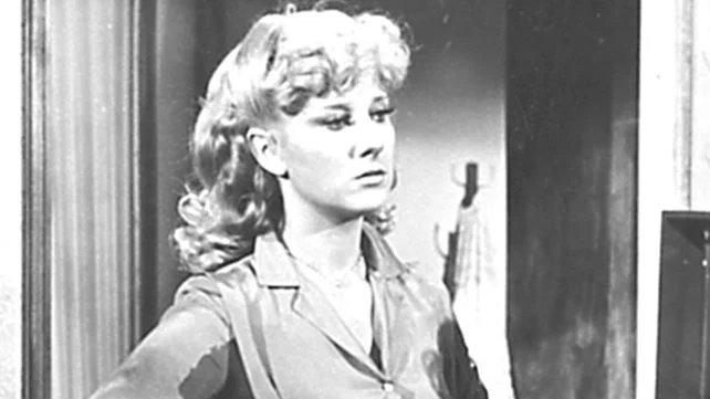 detlnovelas1's tweet photo. #HoyRecordamos a la actriz y productora #ChristianBach aquí en fotografía de la telenovela #Soledad (1980) donde encarnó a 'Consuelo "Chelo" Sánchez Fuentes', la antagonista de la historia https://t.co/OX6QqYxzRL