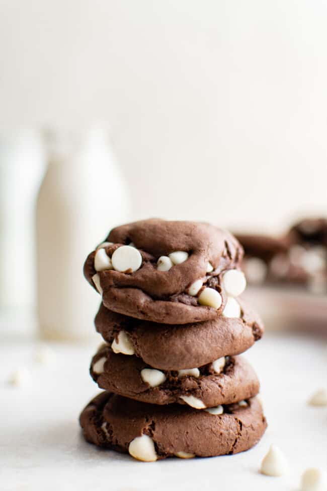 LaurieRobertsRE's tweet photo. You don't have to stack these #cookies like this, but doing it might be kinda fun. #goodfood  https://t.co/qTDY9WvRxt https://t.co/G2FecX4U91