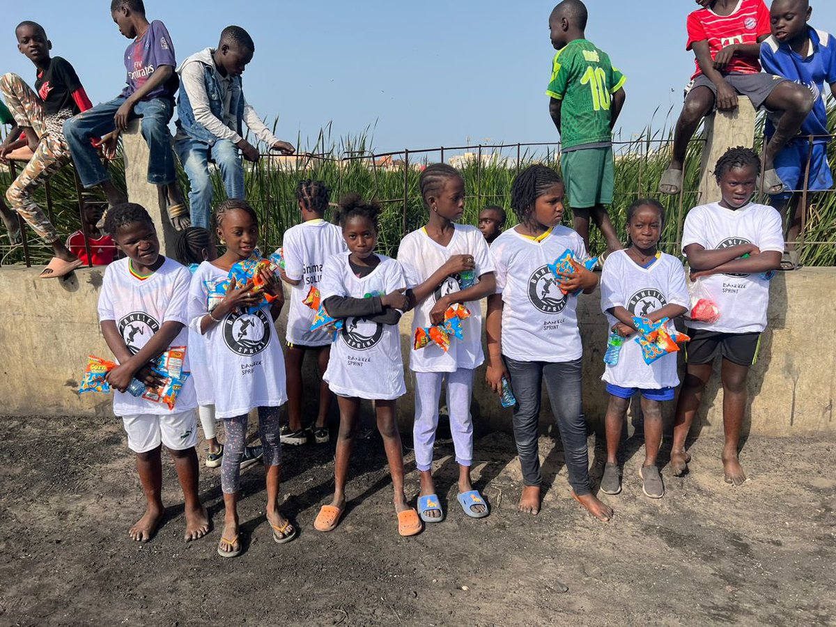 Plus de 550 personnes ont pris le départ sur les lignes de la 5eme édition de <a href="/banlieuesprint/">Banlieue Sprint</a> à Djida Thiaroye Kao 💥

Merci à toutes et tous les participants et bravo 🙏🏾

#banlieuesprint