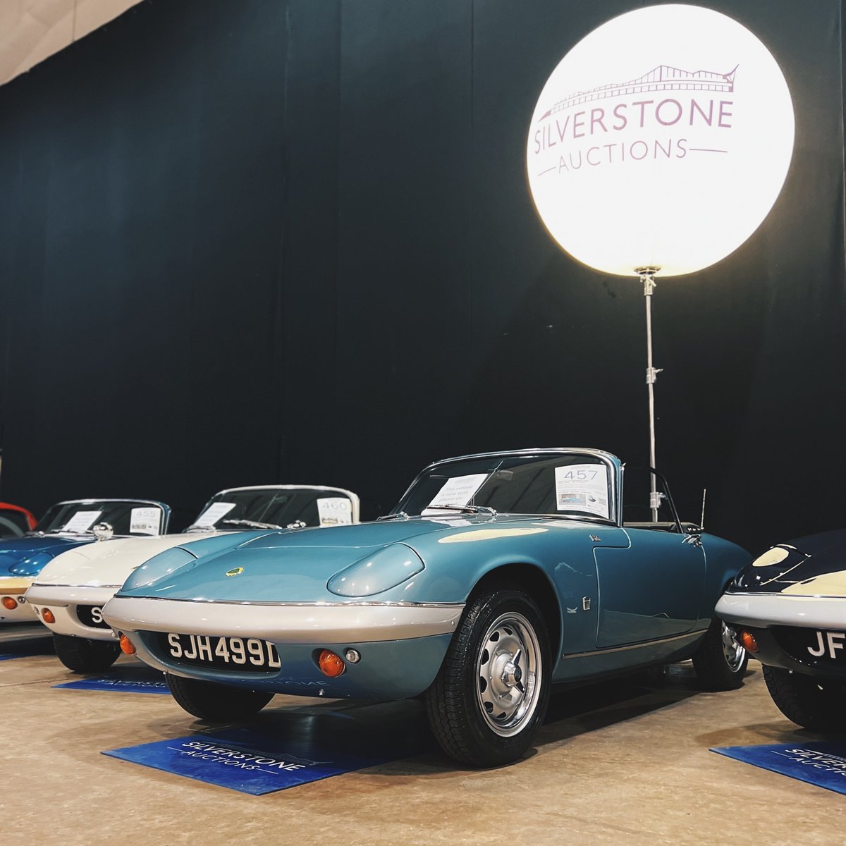 IconicAuc's tweet image. The collection of magnificent Lotus Elan's sold very well at @raceretro_

With the highlight being the 'Emma Peel' S3 Elan, selling for £164,250 - A new auction world record.

What was your favourite from the collection? 

#silverstoneauctions #raceretro