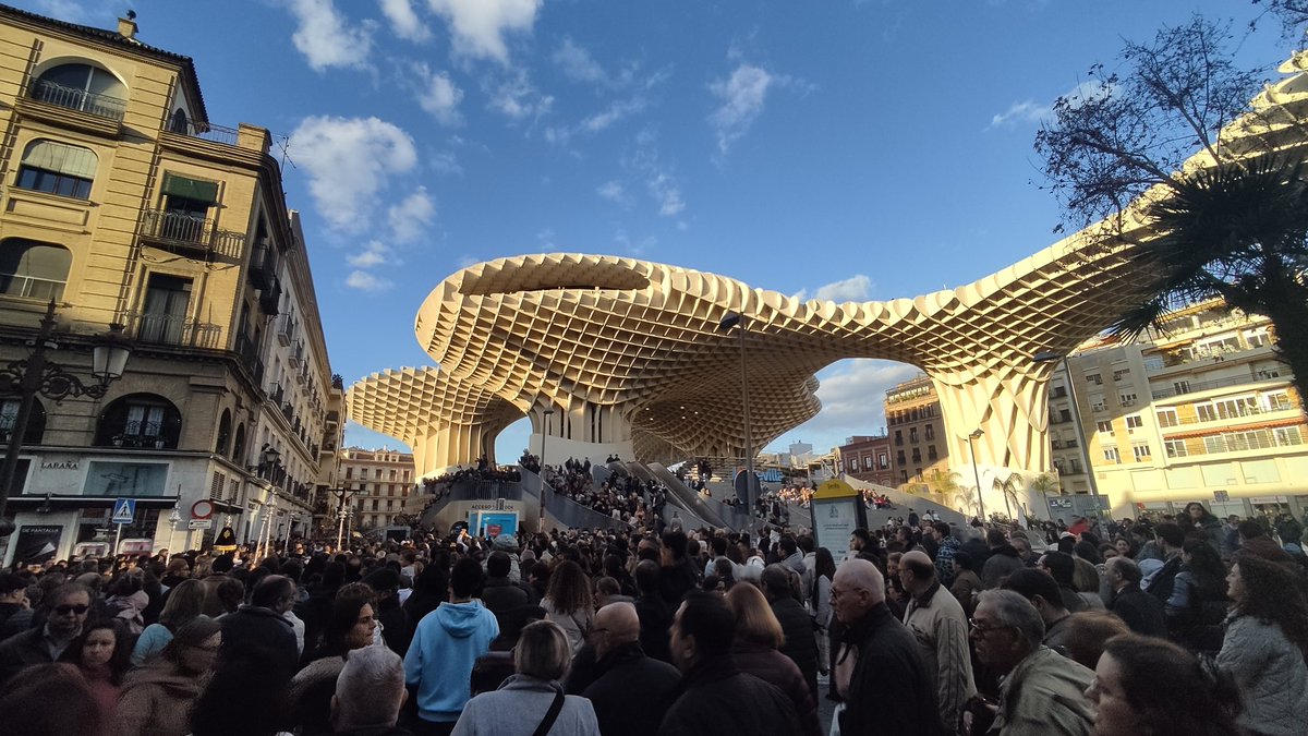 Sevillaclick tweet media