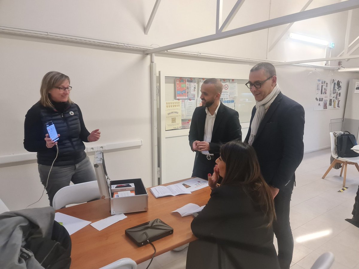 Agnès Desbuisson GDT (@agnesdesbuisson) on Twitter photo Début de semaine avec le magasin d'Illkirch. Mise en place et démonstration de la malette Maison Protégée. Échanges très dynamiques.😀👌
<a href="/gilles_combe/">Gilles Combe</a> <a href="/fredcolard/">Frédéric Colard</a> <a href="/ch_barbarin/">charles barbarin</a> <a href="/ZouhairBENJELL1/">Zouhair BENJELLOUN</a> <a href="/greg_p98/">Grégoire Pinsard</a> <a href="/PerrineDiereman/">Diereman</a> Début de semaine avec le magasin d'Illkirch. Mise en place et démonstration de la malette Maison Protégée. Échanges très dynamiques.😀👌
<a href="/gilles_combe/">Gilles Combe</a> <a href="/fredcolard/">Frédéric Colard</a> <a href="/ch_barbarin/">charles barbarin</a> <a href="/ZouhairBENJELL1/">Zouhair BENJELLOUN</a> <a href="/greg_p98/">Grégoire Pinsard</a> <a href="/PerrineDiereman/">Diereman</a>