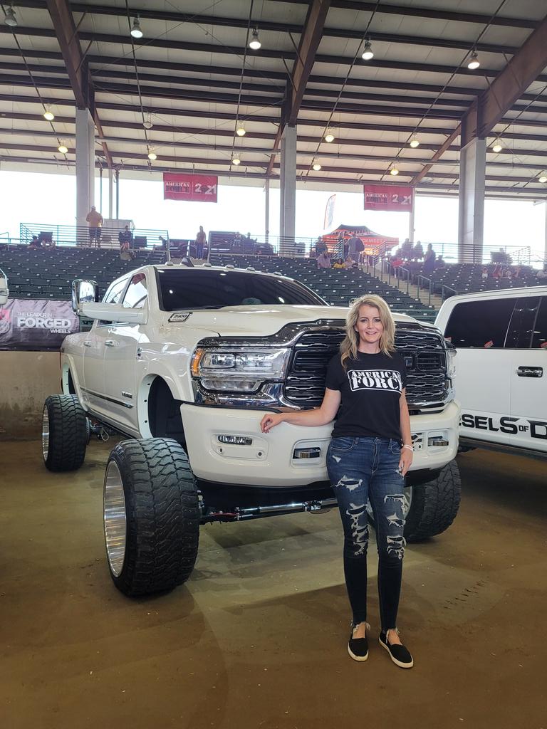 ToxicDiesel's tweet photo. Sexy Truck! https://t.co/qRUnCK38Zd https://t.co/aUvzPXkrDq