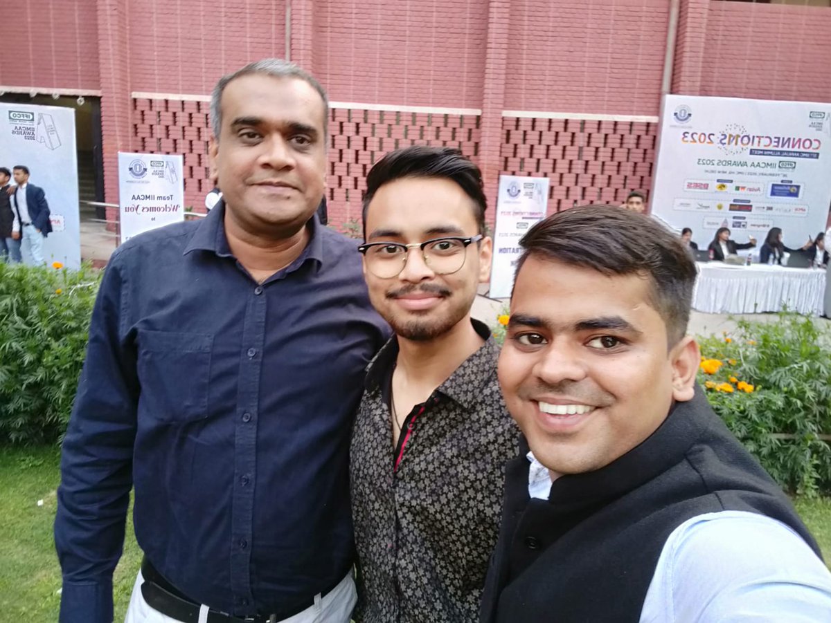 ojhasince1997's tweet photo. IMCAA एलुमनाई कनेक्शन 2022-23 के मौके पर आज पूर्ववर्ती छात्रों का सानिध्य प्राप्त हुआ जो आज के समय पत्रकारिता जगत की ऊंचाइयों को छू रहे यह समारोह ए��� तरह से अतीत का वर्तमान के साथ अद्वितीय मिलन था . https://t.co/HkuLtwTA3F