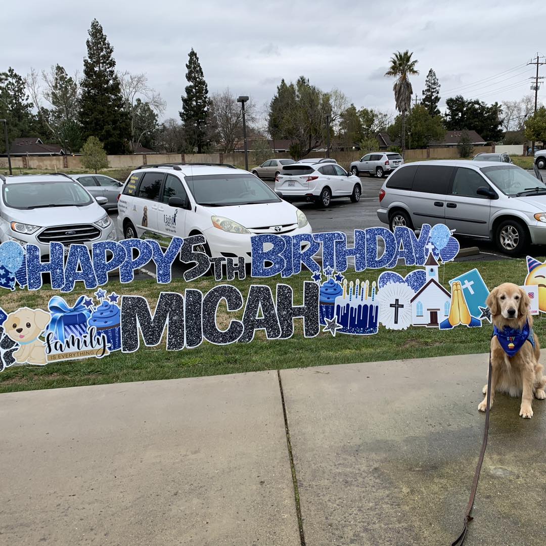 RMHCNC's tweet photo. Happy 5th Birthday to our one and only furry, four-legged volunteer MICAH! Thank you for spreading so much love at the Sacramento Ronald McDonald House! We woooof you <3

#rmhcnc #forrmhc #keepingfamiliesclose #ronaldmcdonaldhouse #comfortpet #comfortdog #therapydog https://t.co/KX9NCCJYZY